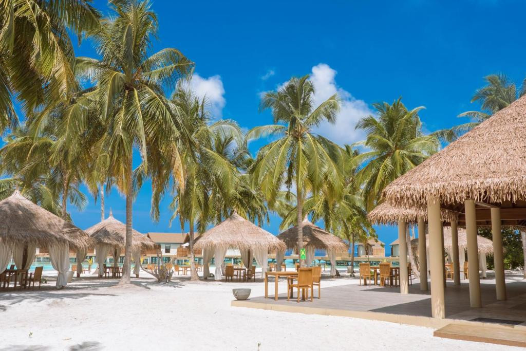 REETHI FARU RESORT 4*