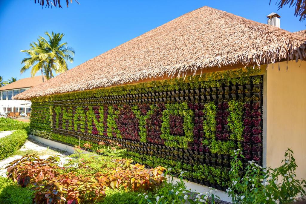 REETHI FARU RESORT 4*