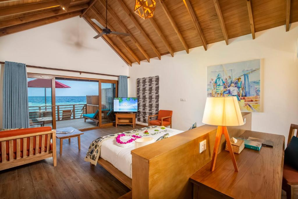 REETHI FARU RESORT 4*