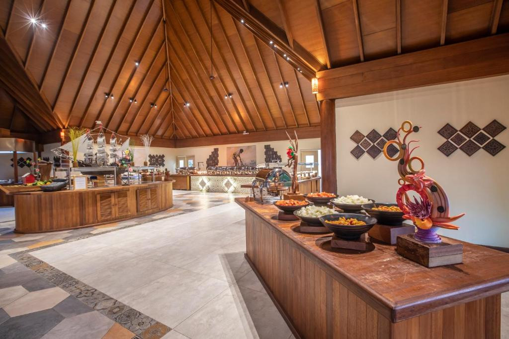 REETHI FARU RESORT 4*