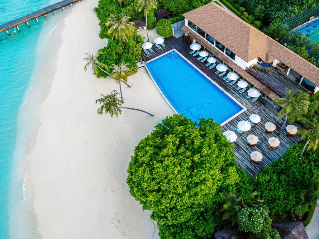 REETHI FARU RESORT 4*