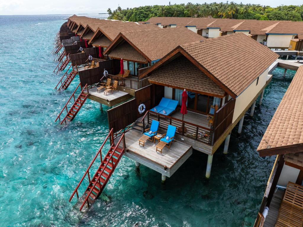 REETHI FARU RESORT 4*