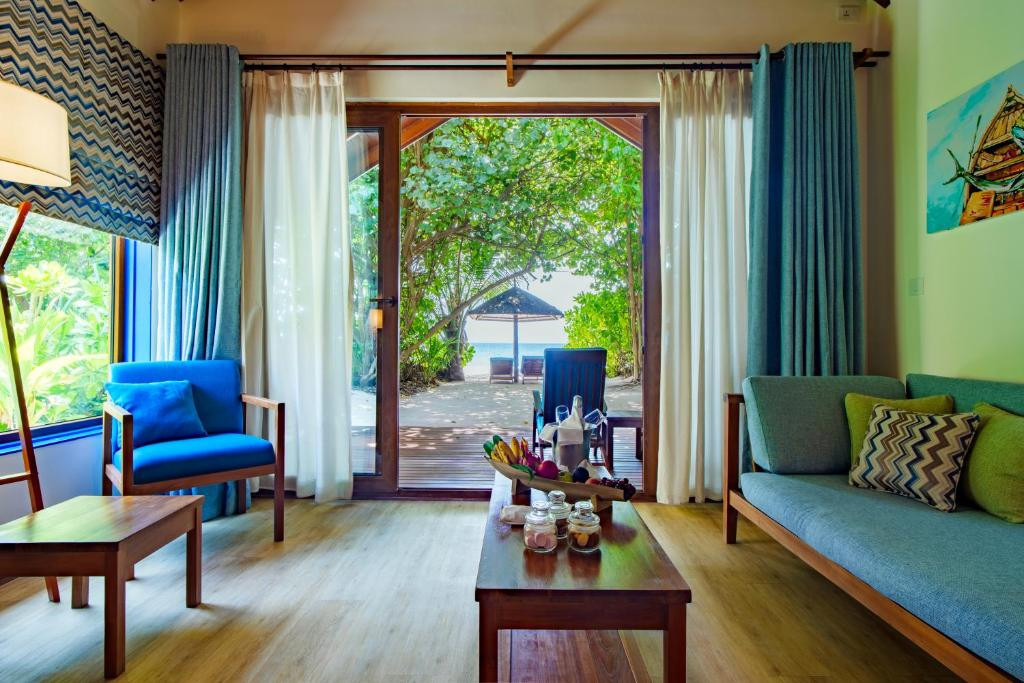 REETHI FARU RESORT 4*