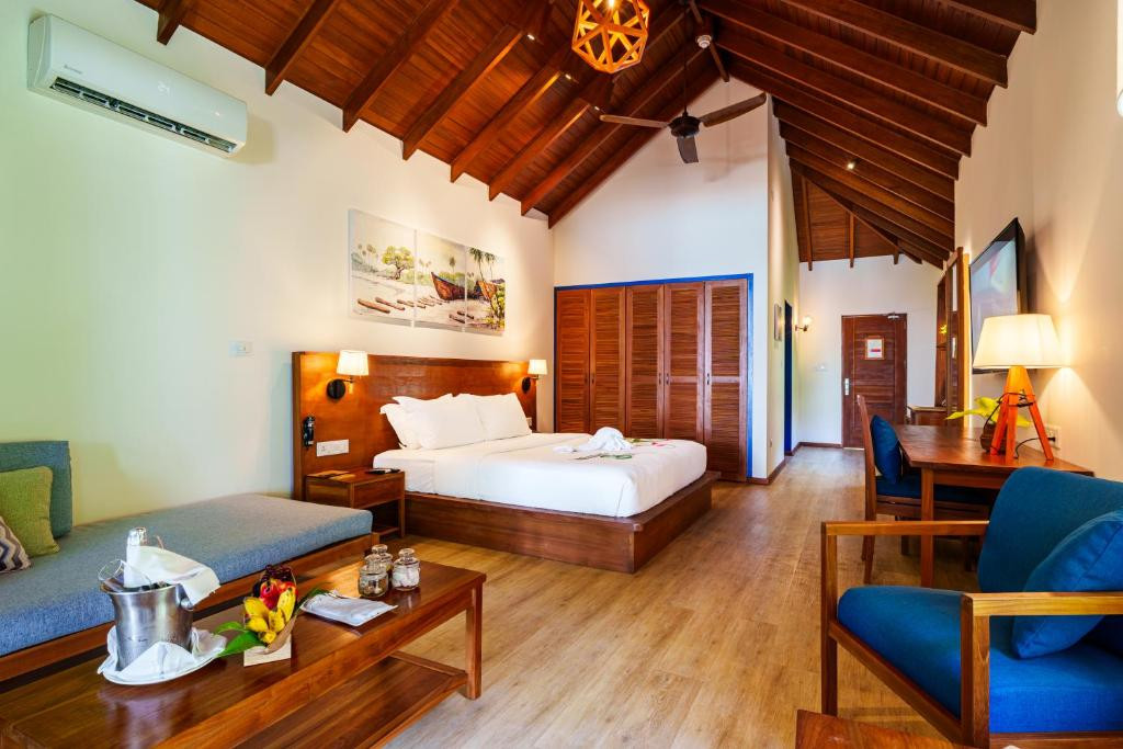REETHI FARU RESORT 4*