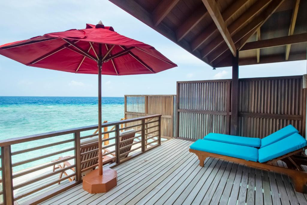 REETHI FARU RESORT 4*
