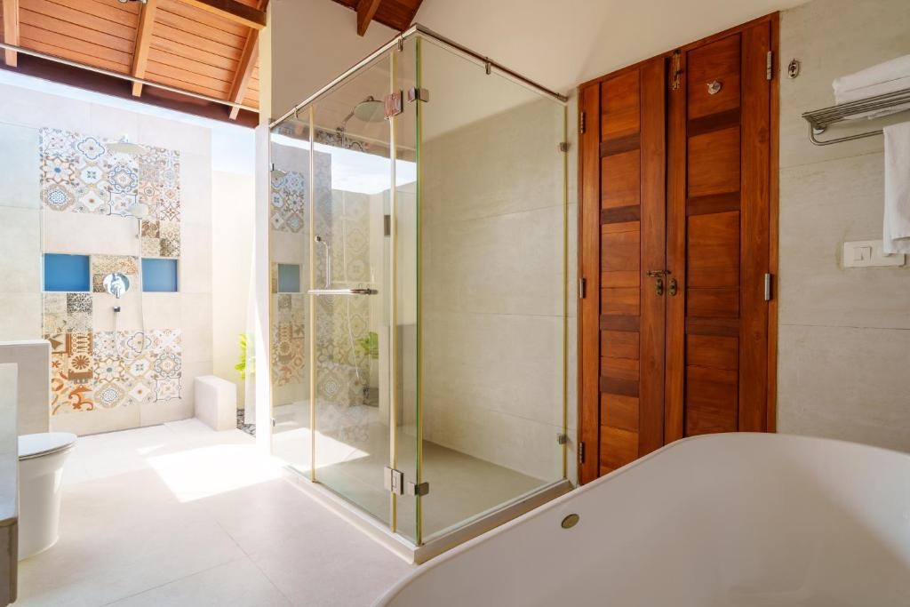 REETHI FARU RESORT 4*