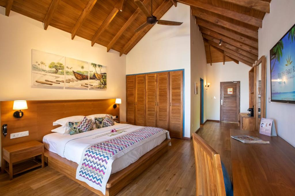 REETHI FARU RESORT 4*