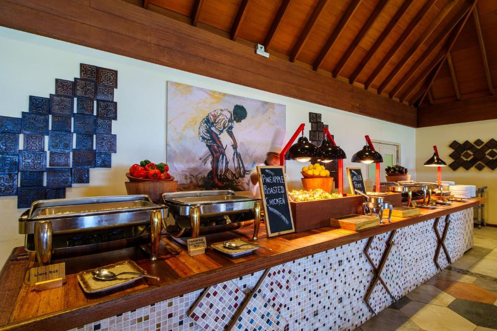 REETHI FARU RESORT 4*