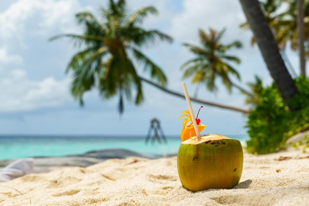 REETHI FARU RESORT 4*