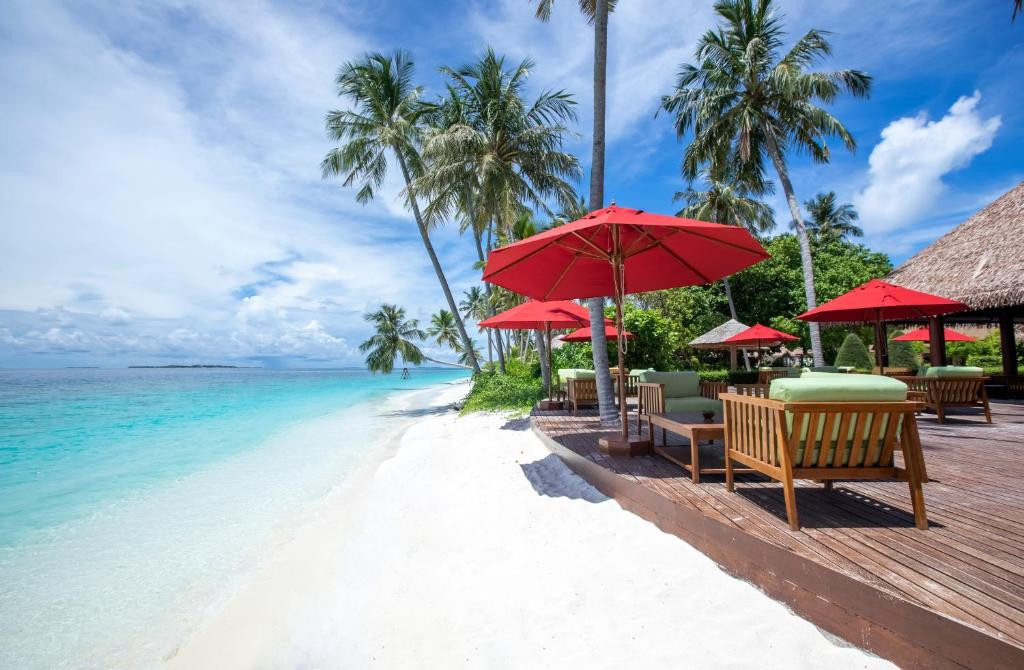 REETHI FARU RESORT 4*