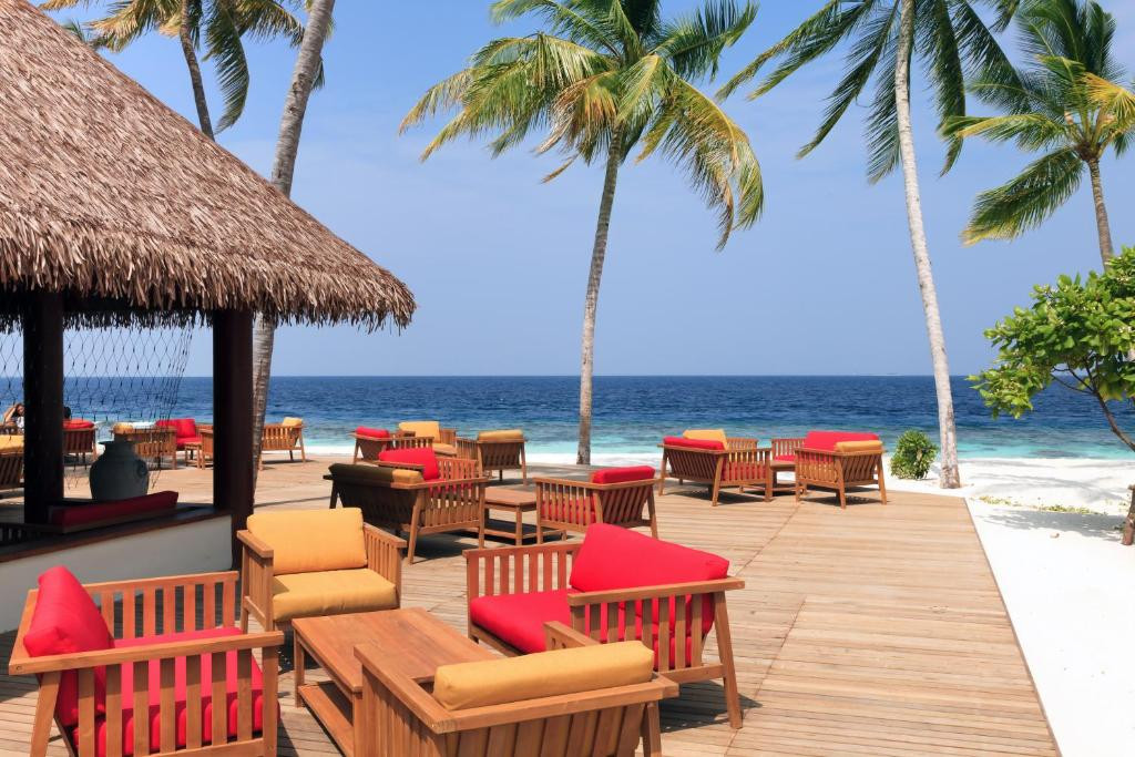 REETHI FARU RESORT 4*