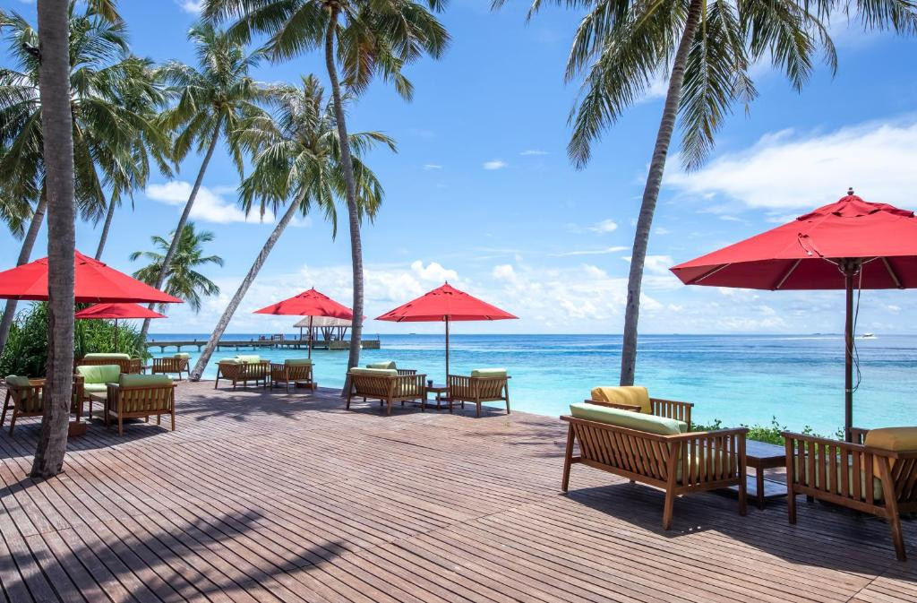 REETHI FARU RESORT 4*