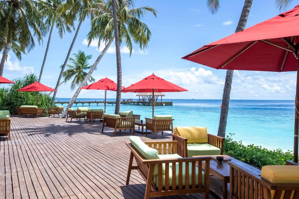 REETHI FARU RESORT 4*