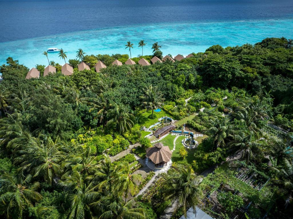 REETHI FARU RESORT 4*