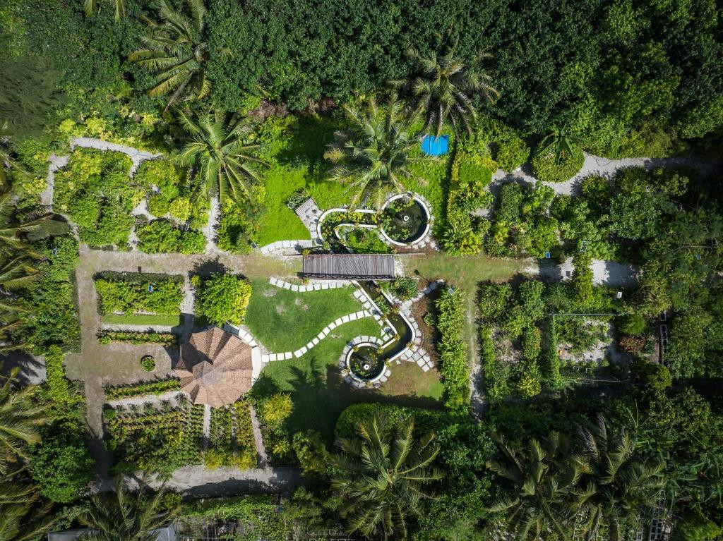 REETHI FARU RESORT 4*