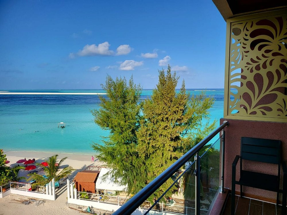 AIMI BEACH GULHI 3*