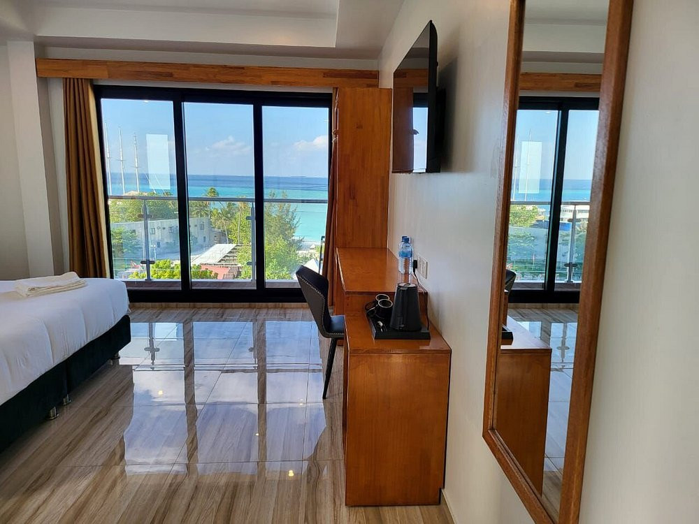 AIMI BEACH GULHI 3*