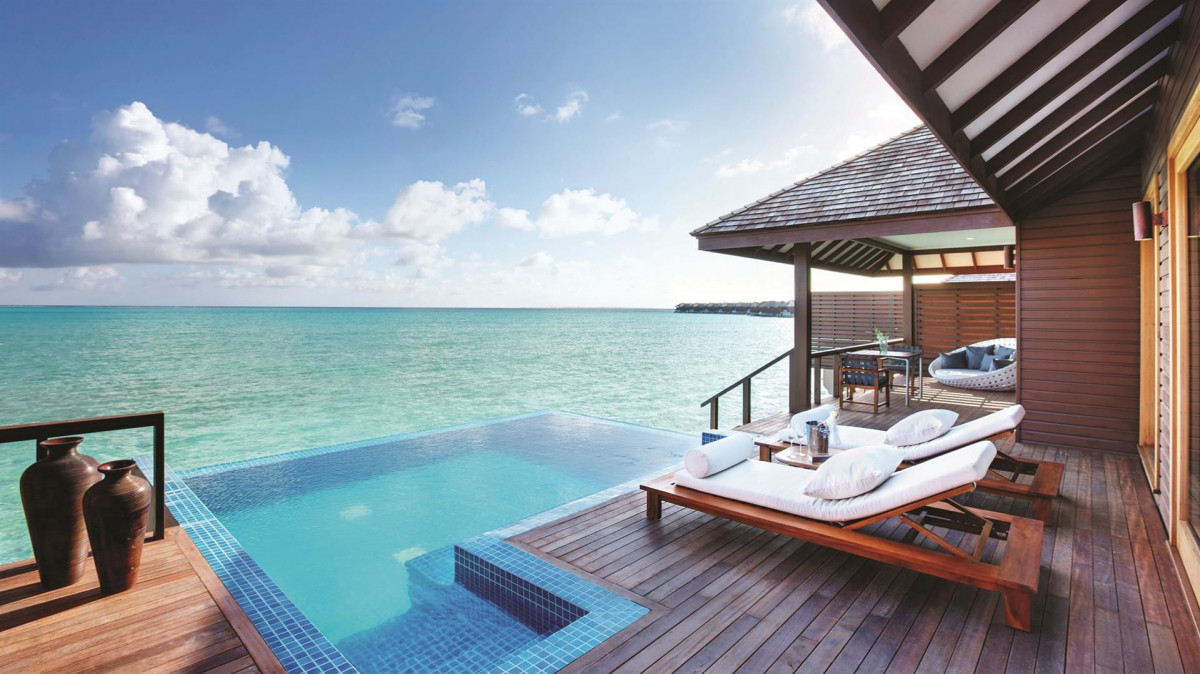 HIDEAWAY BEACH RESORT & SPA (EX. THE ISLAND HIDEAWAY AT DHONAKULHI MALDIVES) 5*