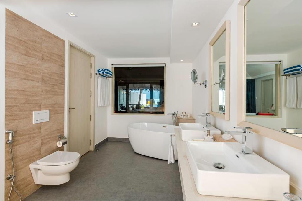 VILLA NAUTICA (EX. PARADISE ISLAND RESORT & SPA) 5*