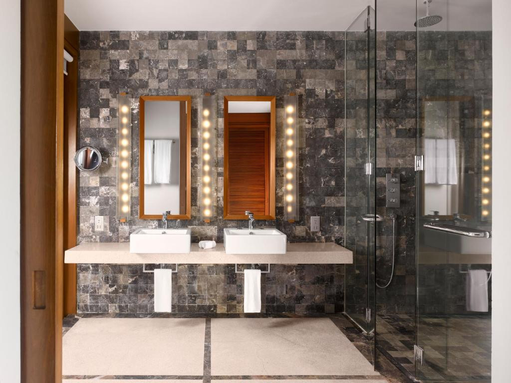 VILLA NAUTICA (EX. PARADISE ISLAND RESORT & SPA) 5*