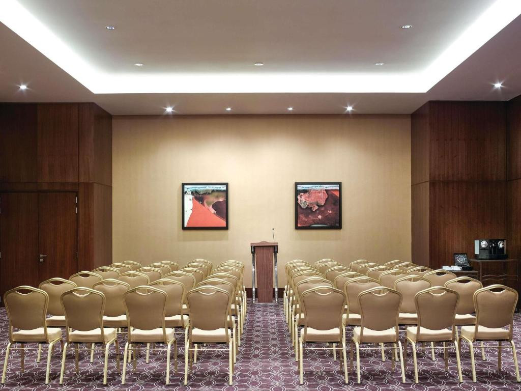 SWISSOTEL AL GHURAIR (EX. AL GHURAIR HOTEL BY ACCORHOTELS) 5*