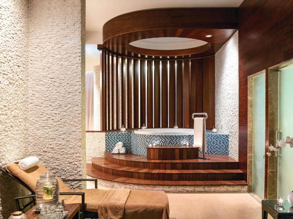 SWISSOTEL AL GHURAIR (EX. AL GHURAIR HOTEL BY ACCORHOTELS) 5*