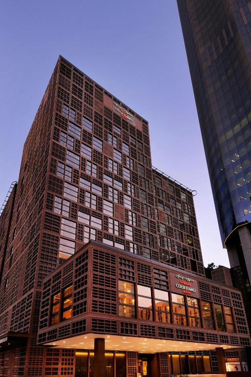 COURTYARD BY MARRIOTT WORLD TRADE CENTER ABU DHABI 4*