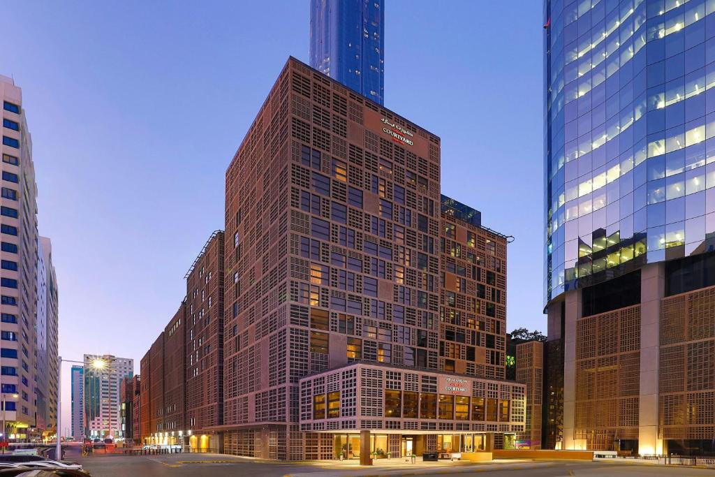 COURTYARD BY MARRIOTT WORLD TRADE CENTER ABU DHABI 4*