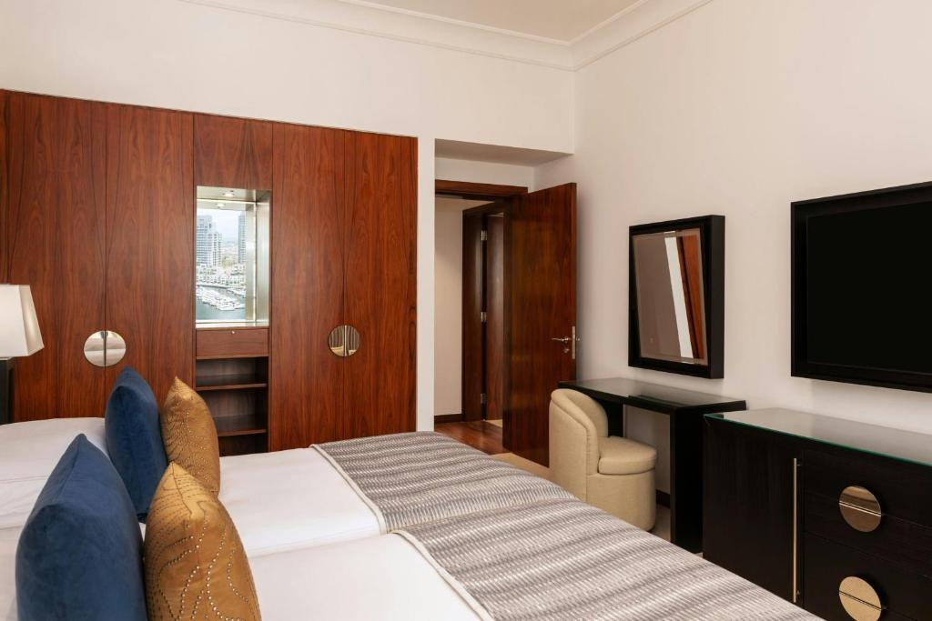 GROSVENOR HOUSE (EX. GROSVENOR HOUSE WEST MARINA BEACH) 5*