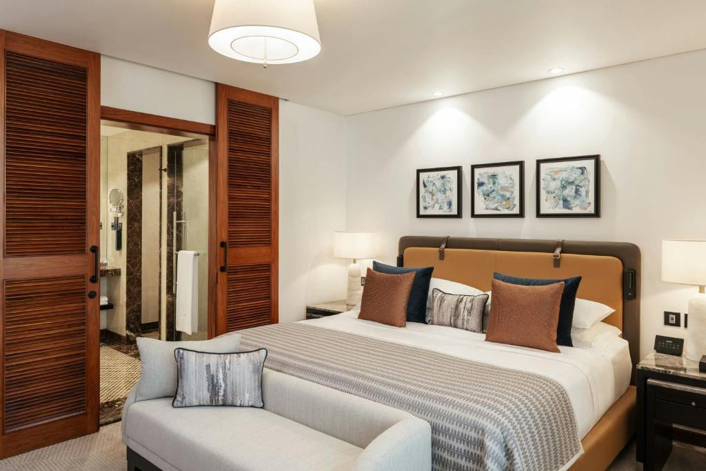 GROSVENOR HOUSE (EX. GROSVENOR HOUSE WEST MARINA BEACH) 5*
