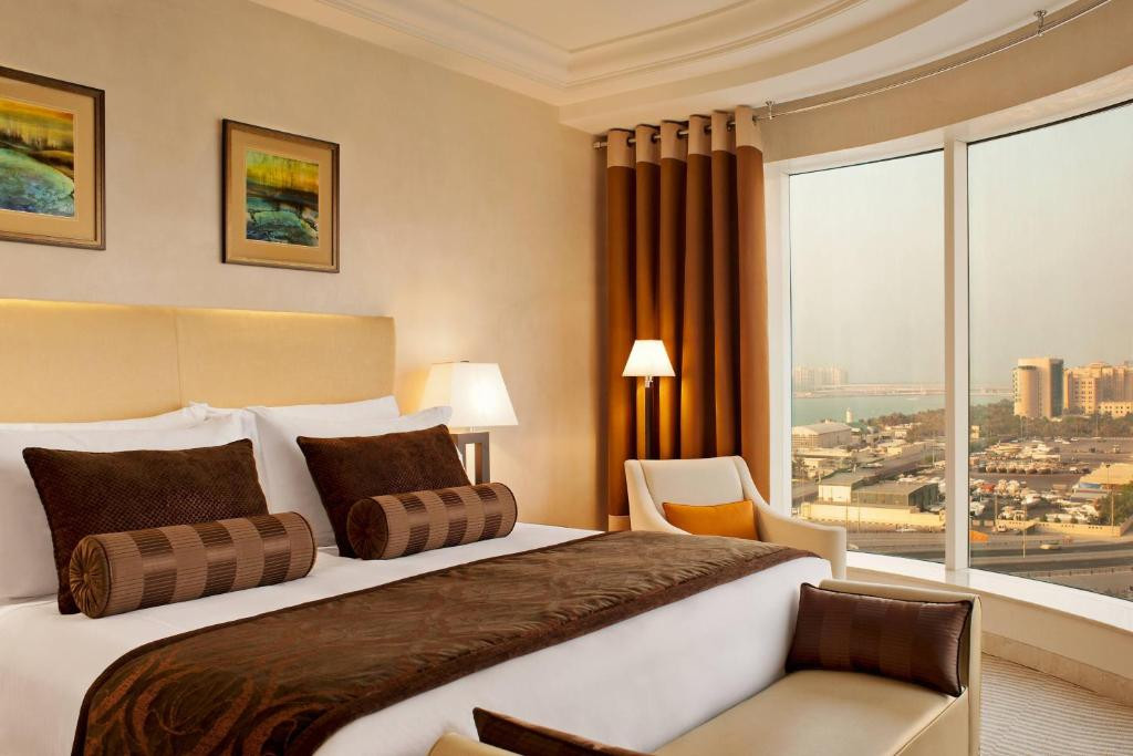 GROSVENOR HOUSE (EX. GROSVENOR HOUSE WEST MARINA BEACH) 5*