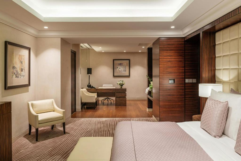 GROSVENOR HOUSE (EX. GROSVENOR HOUSE WEST MARINA BEACH) 5*