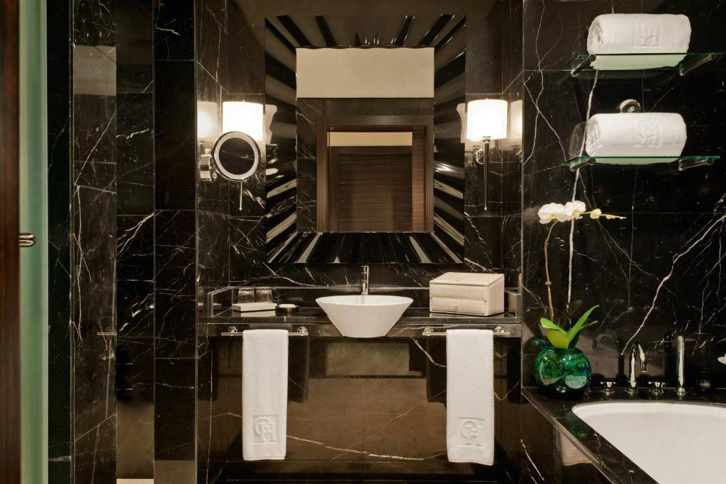 GROSVENOR HOUSE (EX. GROSVENOR HOUSE WEST MARINA BEACH) 5*