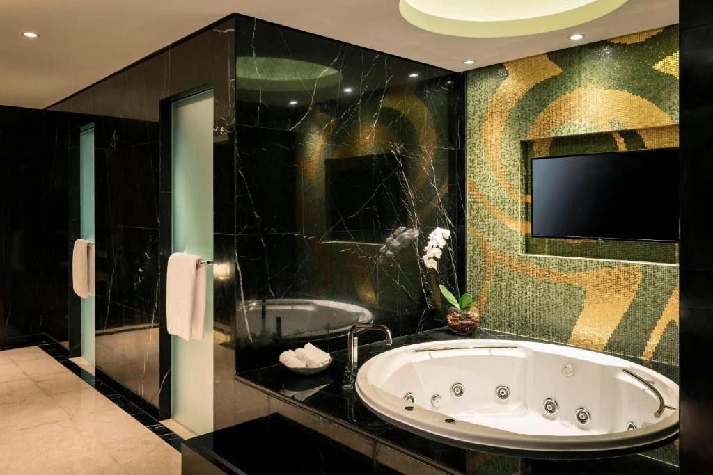 GROSVENOR HOUSE (EX. GROSVENOR HOUSE WEST MARINA BEACH) 5*