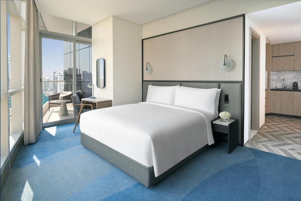 INTERCONTINENTAL DUBAI MARINA 5*