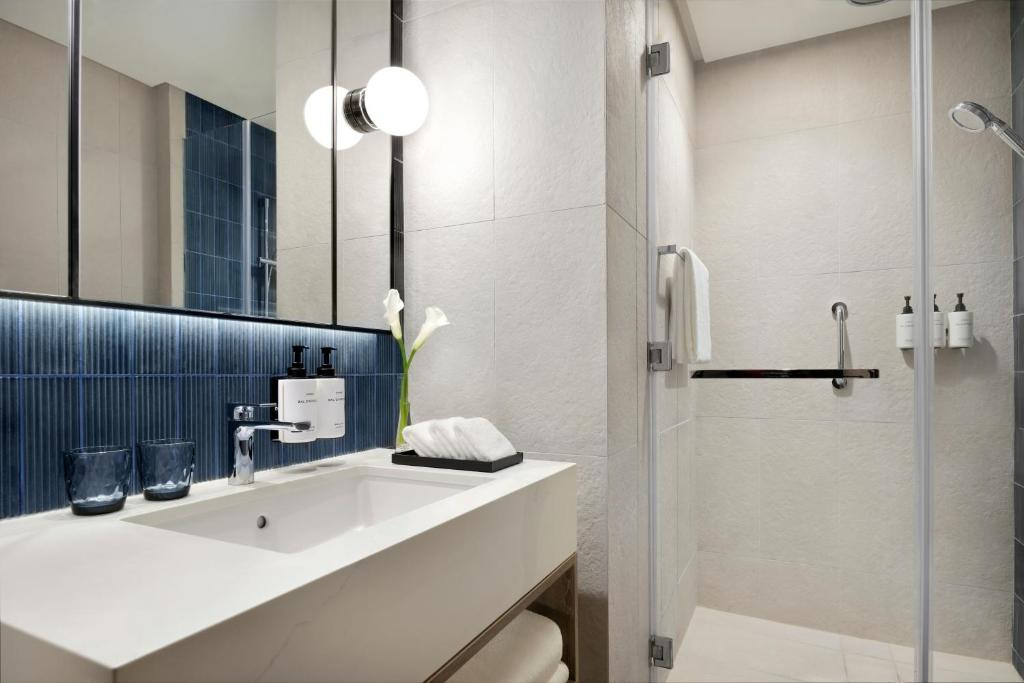 INTERCONTINENTAL DUBAI MARINA 5*