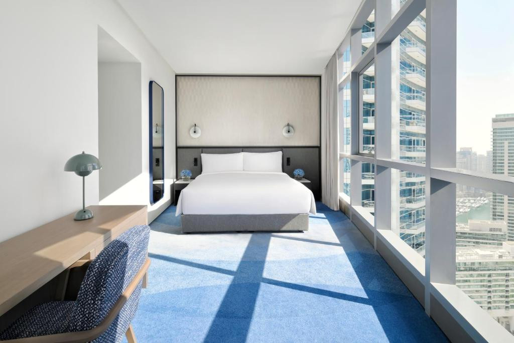INTERCONTINENTAL DUBAI MARINA 5*