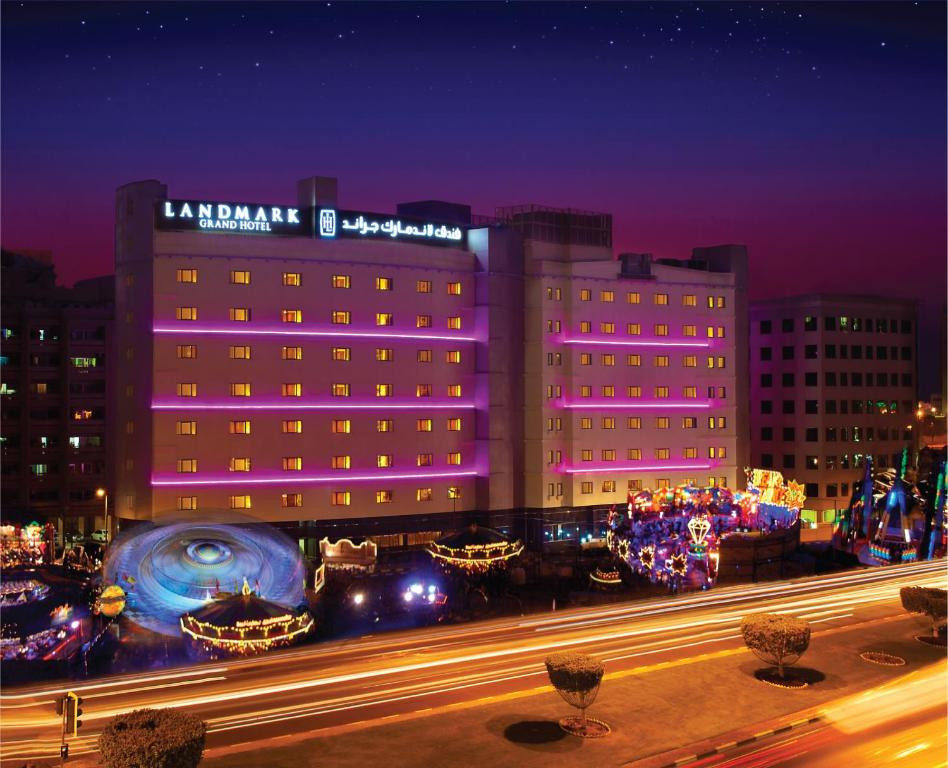 LANDMARK GRAND HOTEL 4*