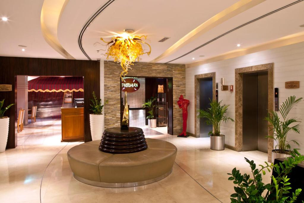 LANDMARK GRAND HOTEL 4*