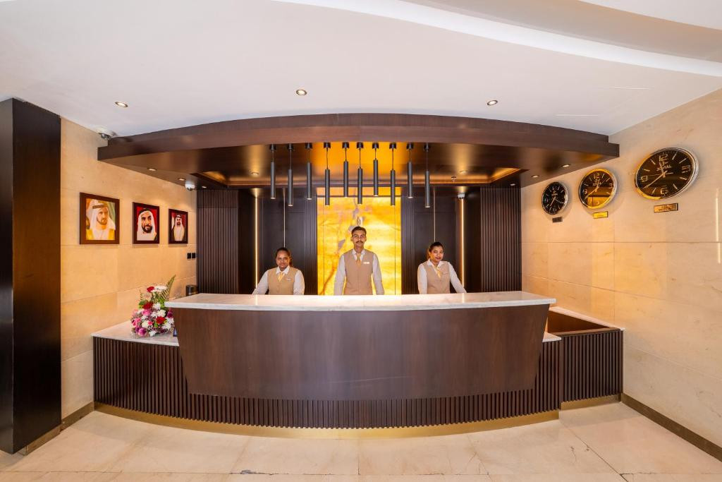 LANDMARK GRAND HOTEL 4*