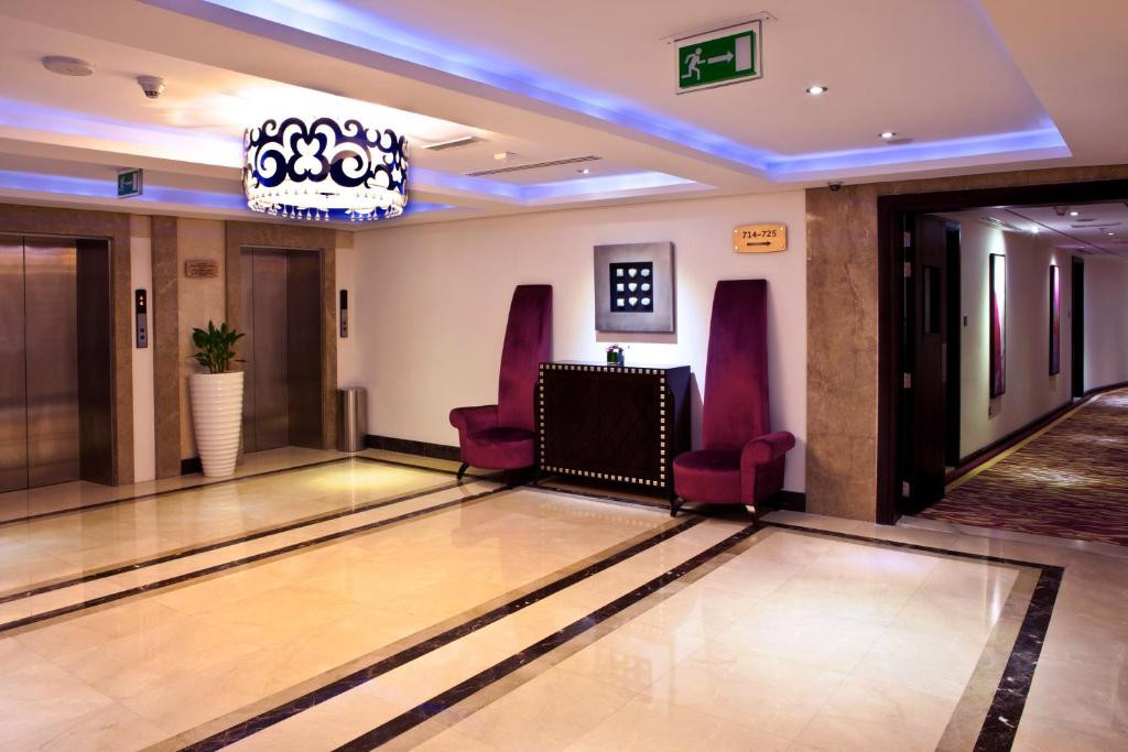 LANDMARK GRAND HOTEL 4*