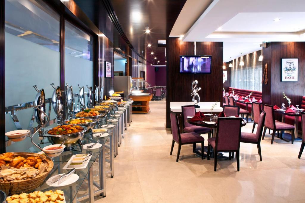 LANDMARK GRAND HOTEL 4*