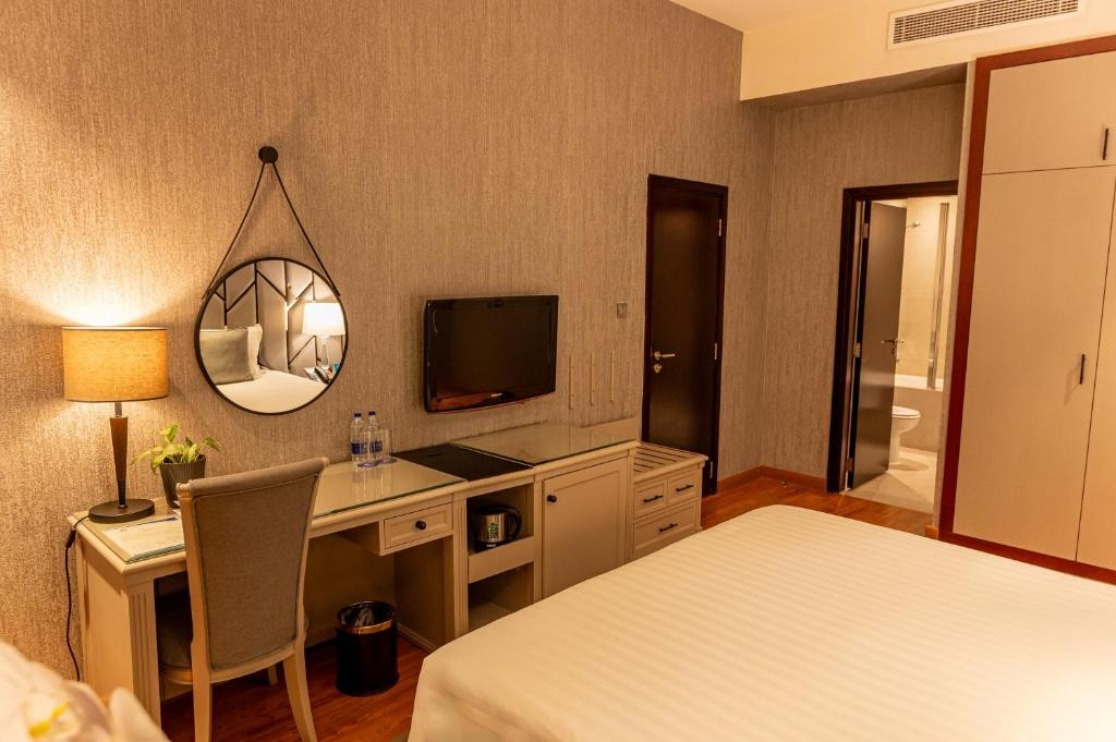 MAJESTIC CITY RETREAT HOTEL (EX. MAJESTIC HOTEL TOWER) 4*