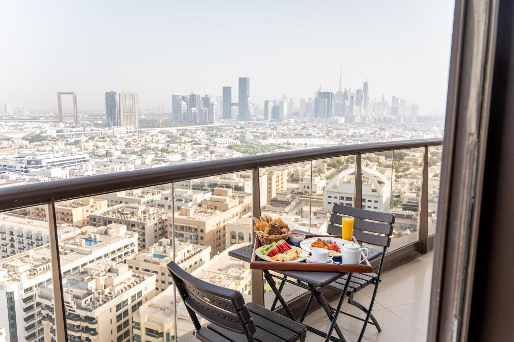 MAJESTIC CITY RETREAT HOTEL (EX. MAJESTIC HOTEL TOWER) 4*