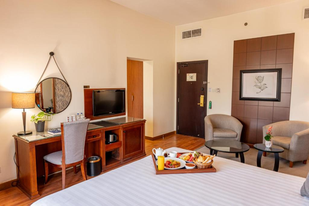 MAJESTIC CITY RETREAT HOTEL (EX. MAJESTIC HOTEL TOWER) 4*