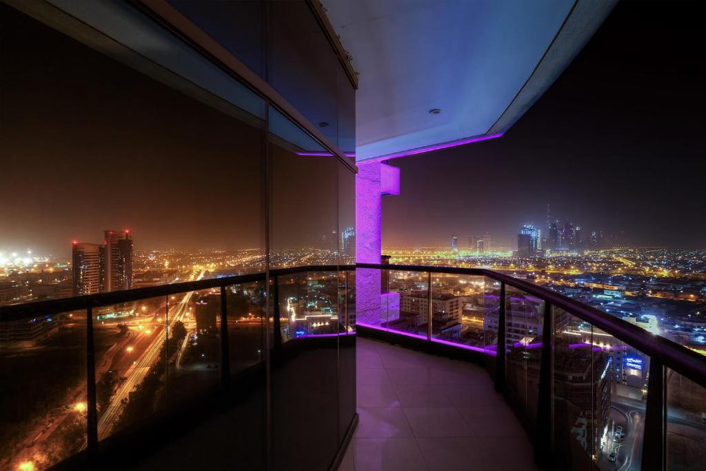 MAJESTIC CITY RETREAT HOTEL (EX. MAJESTIC HOTEL TOWER) 4*