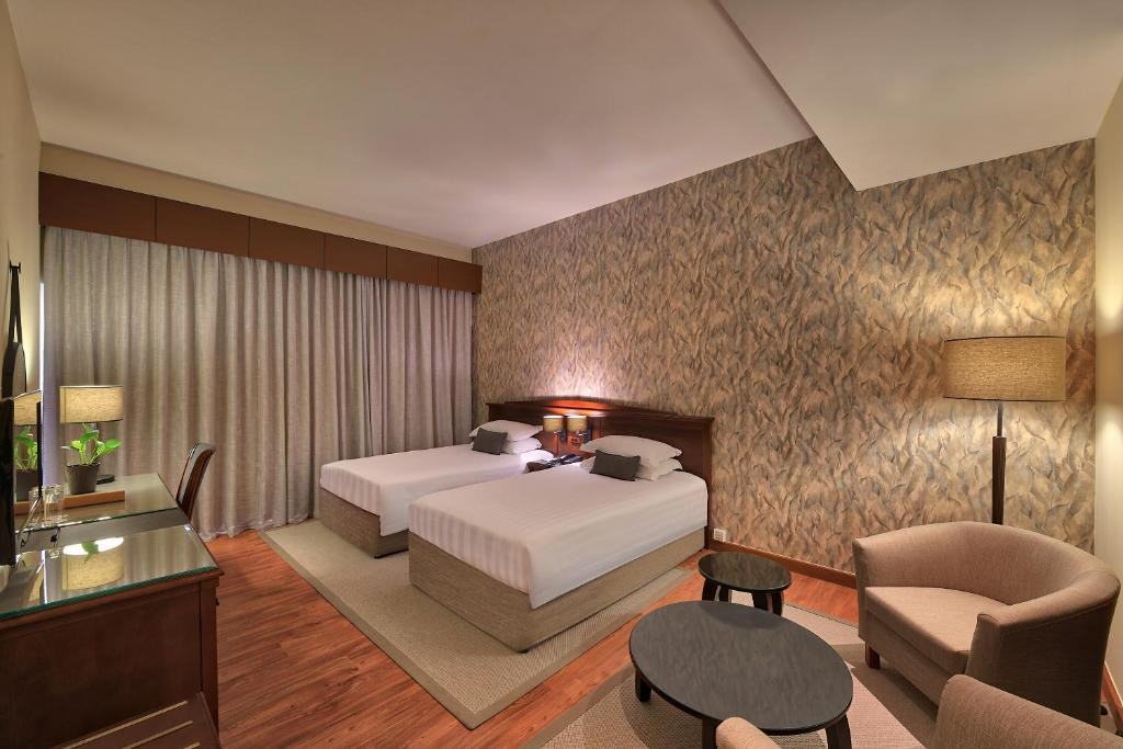 MAJESTIC CITY RETREAT HOTEL (EX. MAJESTIC HOTEL TOWER) 4*