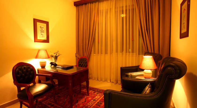 MOUROUJ HOTEL APARTMENTS 4*