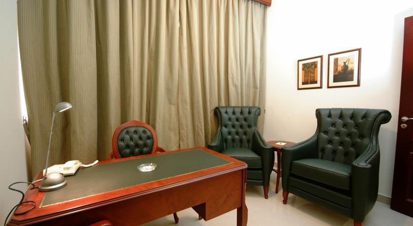 MOUROUJ HOTEL APARTMENTS 4*