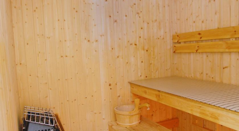 MOUROUJ HOTEL APARTMENTS 4*